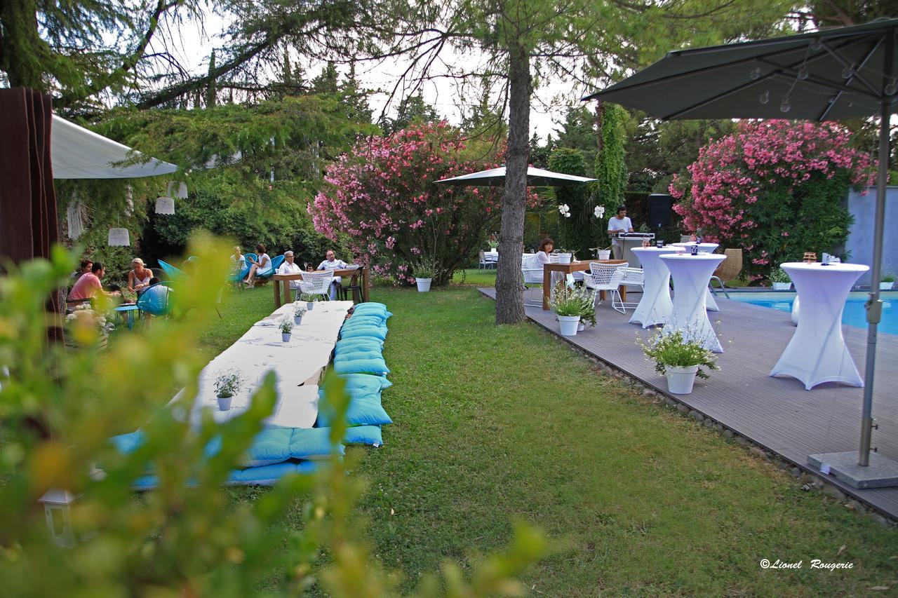 Le Safari Hotel Restaurant カルパントラ エクステリア 写真