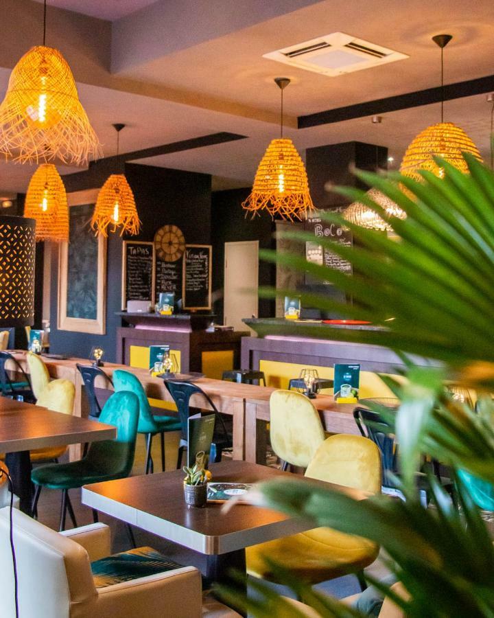 Le Safari Hotel Restaurant カルパントラ エクステリア 写真